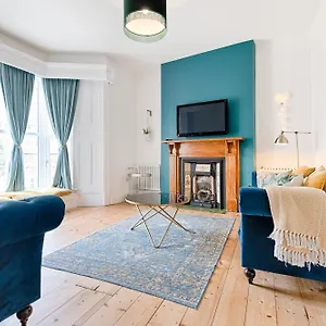 Ty Calon: 1920s Beachside Retreat For Family And Extended Swansea